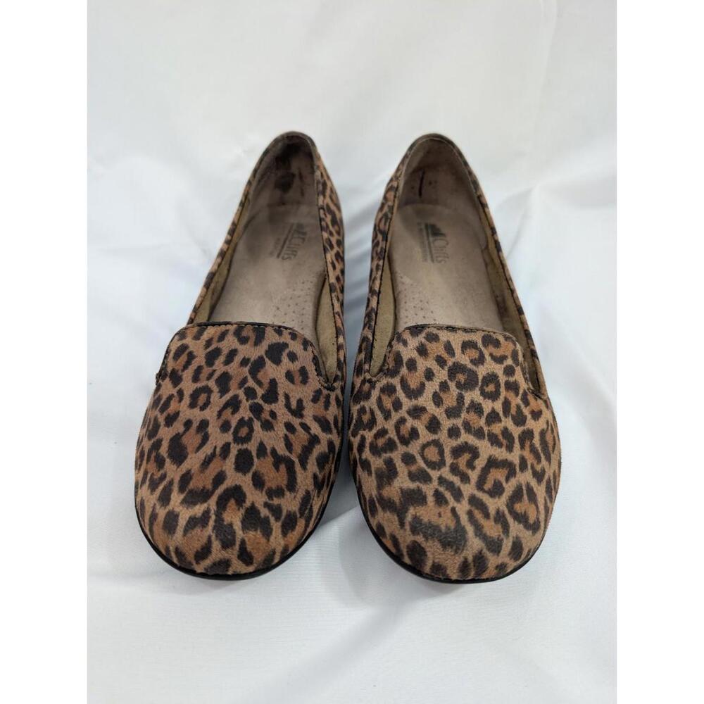 Cliffs by White Mountain Shoes Women Size 7.5 W Leopard Flat Loafer Slip On